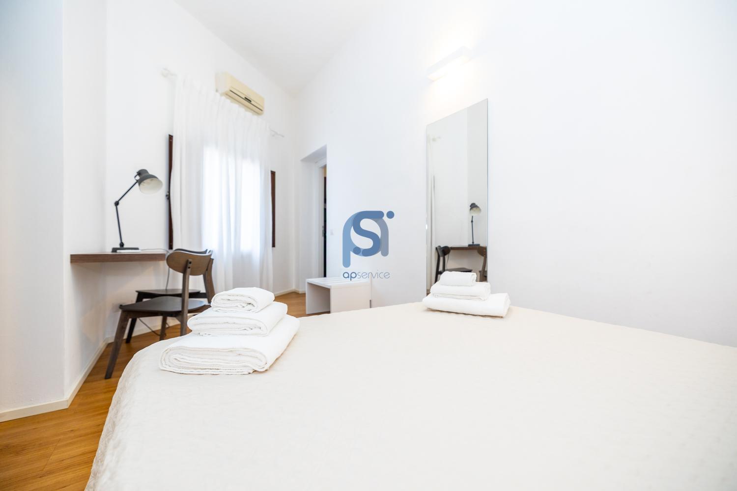 Ni Ni Apartments Чефалу Экстерьер фото